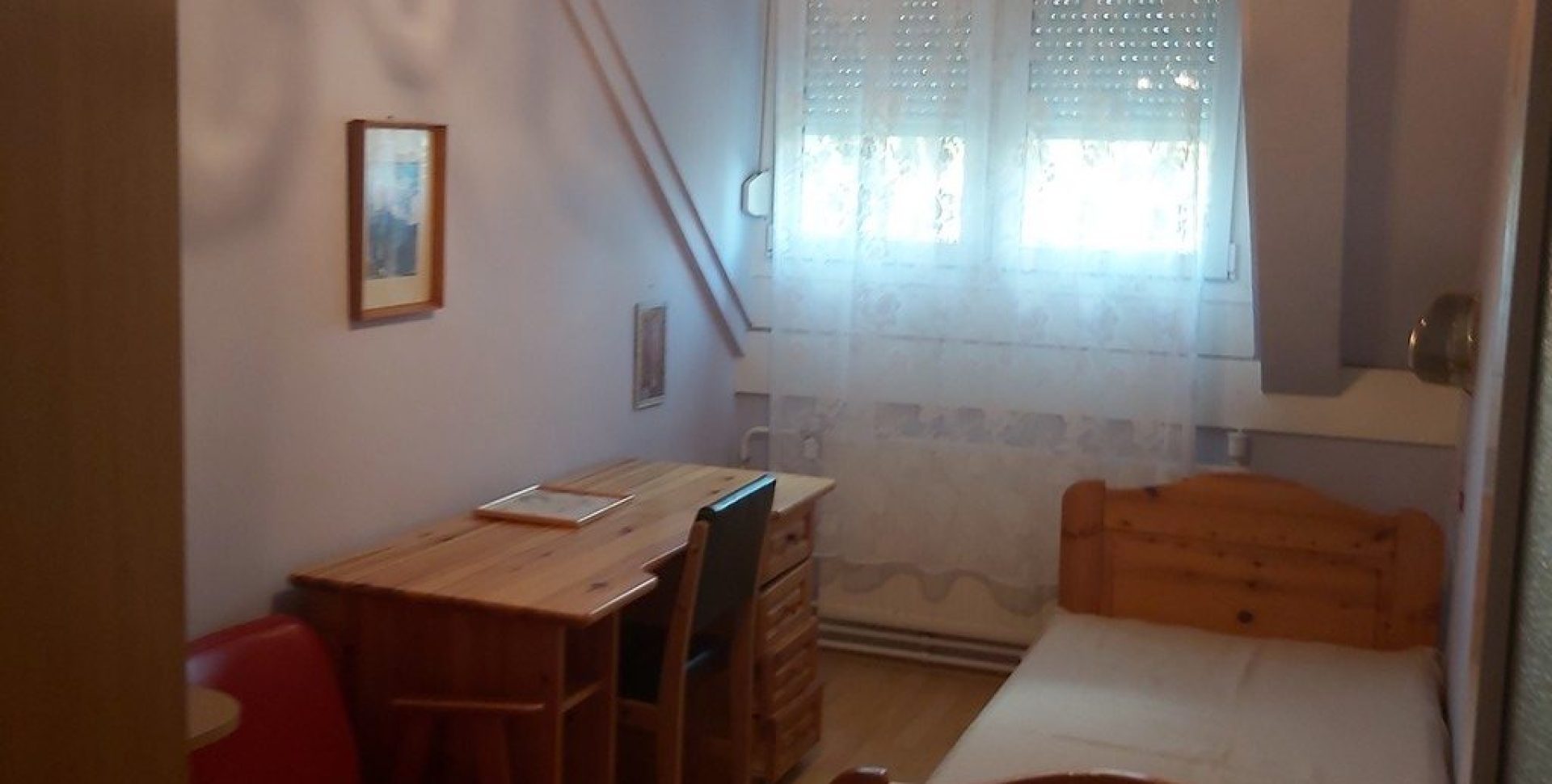Vezér utcai telepen eladó ikerház