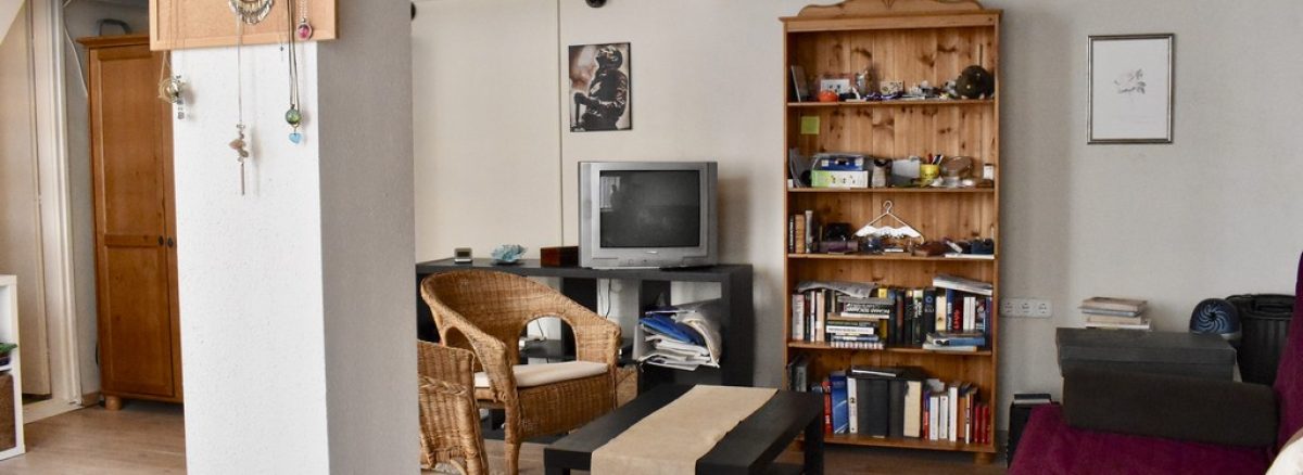 Epreskert közelében csendes kis lakás eladó Epreskert közelében csendes kis lakás eladó