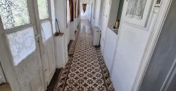 Felújítandó 4 szobás, verendás családi ház, gázkazánnal, Úriban eladó!