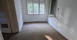 Felújítandó, 3 és fél szobás, családi ház, garázzsal, Úriban eladó!