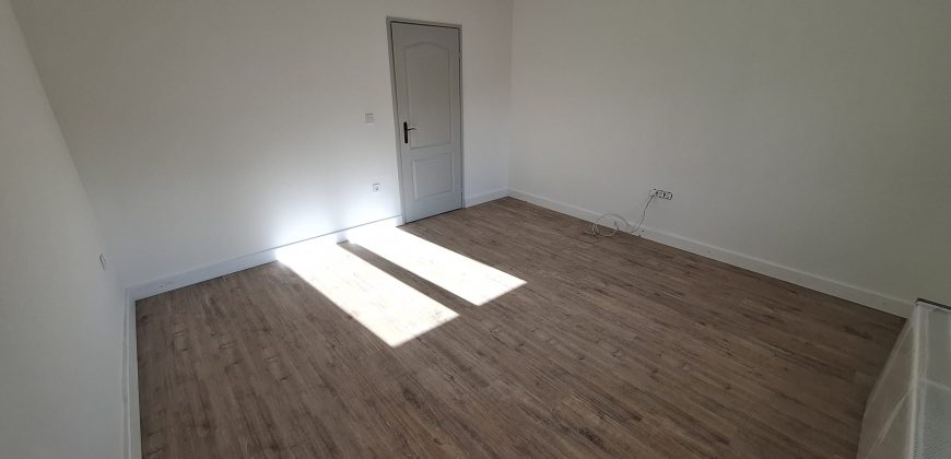 Felújított, tehermentes, klímás, teraszos, családi ház Sülysápon eladó