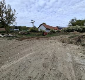 Új parcellázású, oldalhatáros, lakóövezeti telek, Sülysápon eladó!