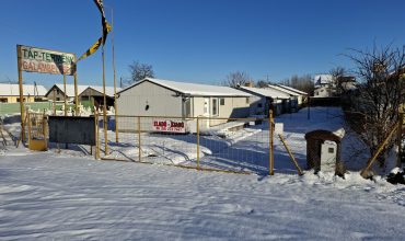 Gksz-6 övezeti telek, raktárépületekkel, építési engedéllyel, Monoron!