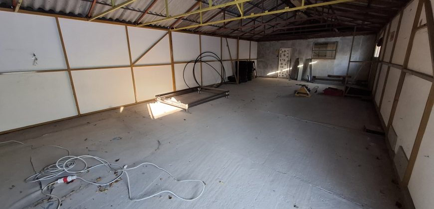 Gksz-6 övezeti telek, raktárépületekkel, építési engedéllyel, Monoron!