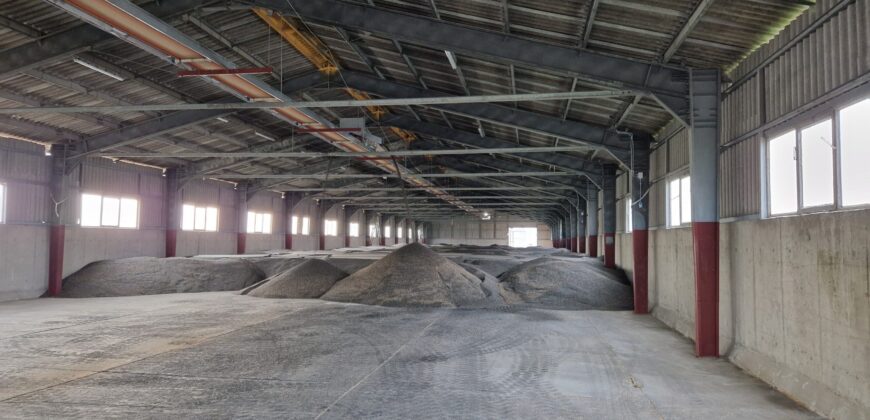 Raklapos és ömlesztett áru tárolására kiadó tárolók