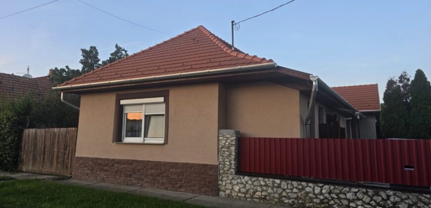 Eladó Matyóföldön, Mezőkövesden, teljeskörűen felújított családi ház.