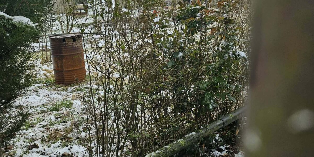 Tükörhegy lábánál Törökbálinton eladó bontandó családi ház