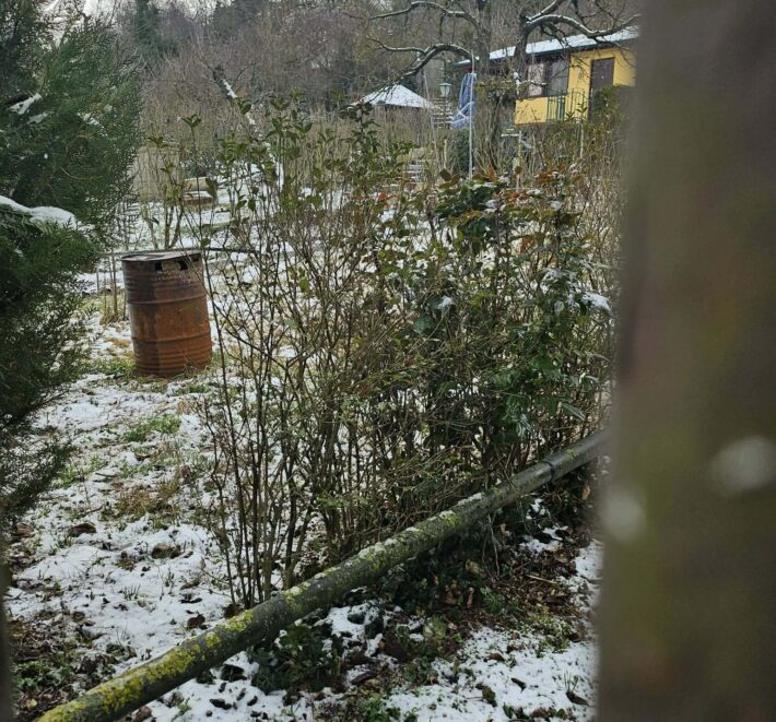 Tükörhegy lábánál Törökbálinton eladó bontandó családi ház