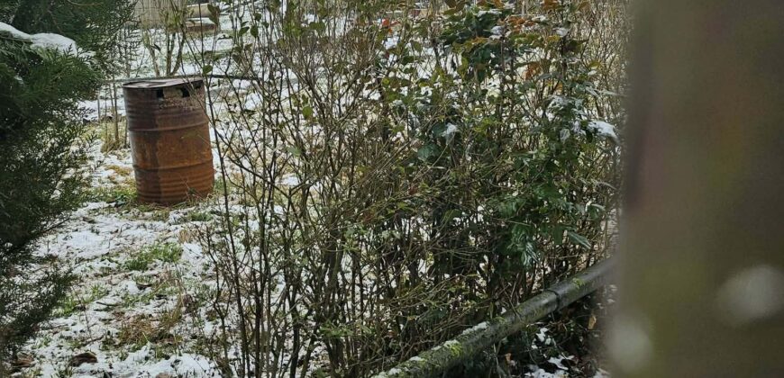Tükörhegy lábánál Törökbálinton eladó bontandó családi ház