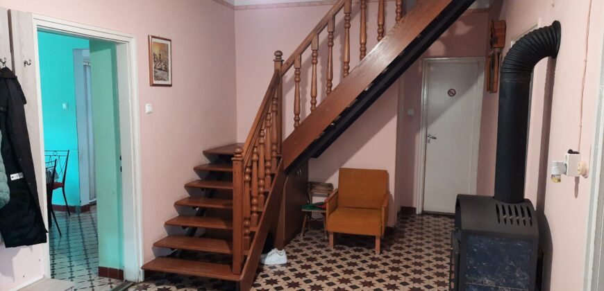 Két generációs családi ház eladó