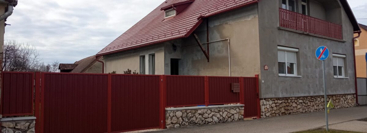 Két generációs családi ház eladó