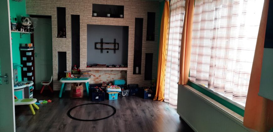 Két generációs családi ház eladó