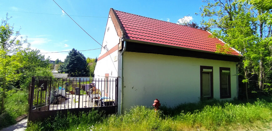 Budapest 21, Szabótelep / ikerház / tégla / 2 szoba / 70 m²
