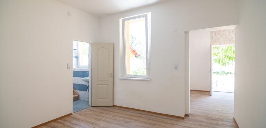 Budapest 20, Kossuthfalva / házrész / tégla / 5 szoba / 107 m²