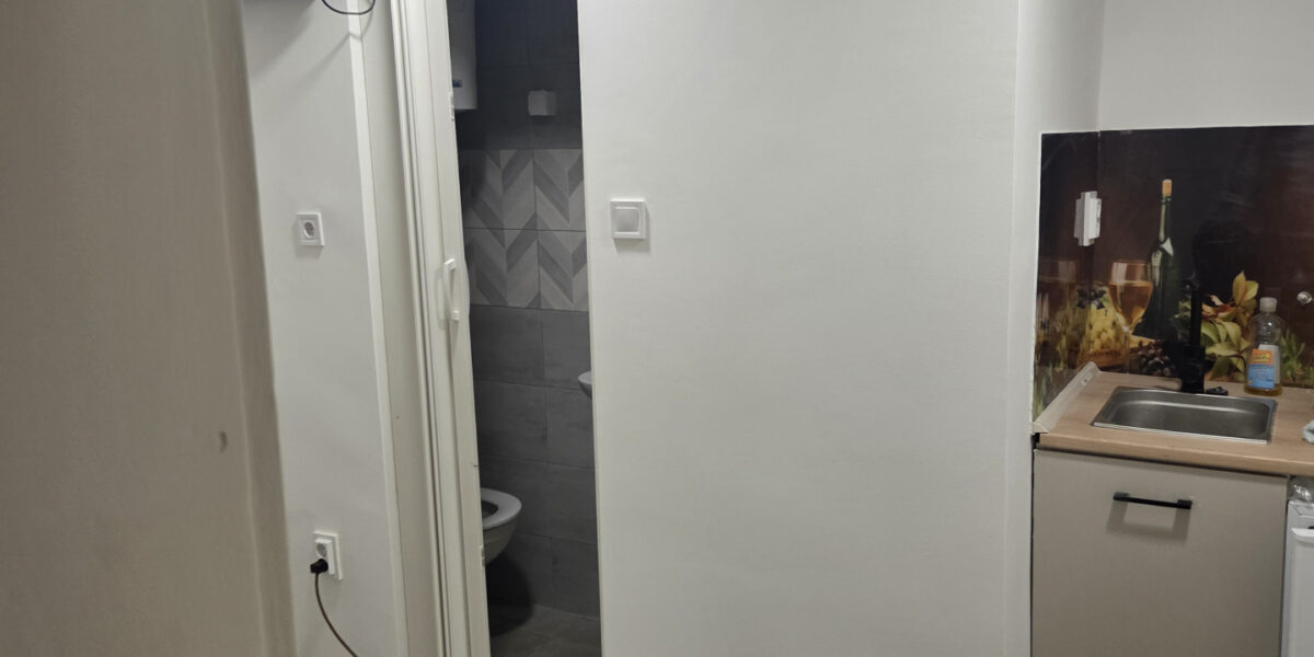 Budapest 07, Középső Erzsébetváros / társasházi lakás / tégla / 1 szoba / 8 m²