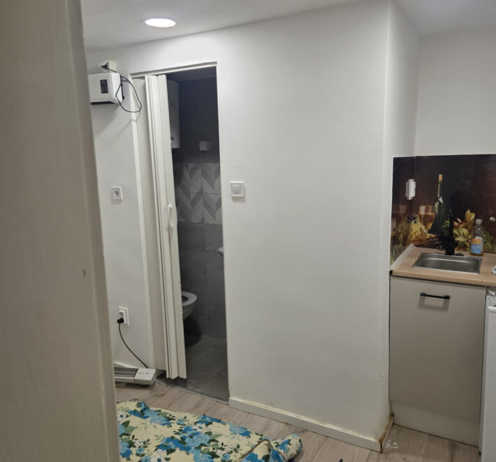 Budapest 07, Középső Erzsébetváros / társasházi lakás / tégla / 1 szoba / 8 m²